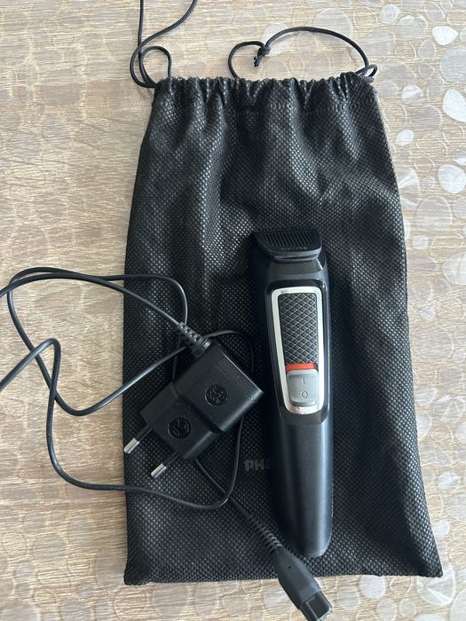 Тример Філіпс майже новий