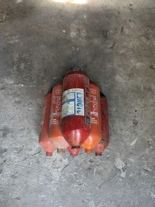 Баллон из углекислотного огнетушителя 2л