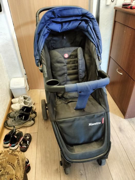 Коляска прогулочная