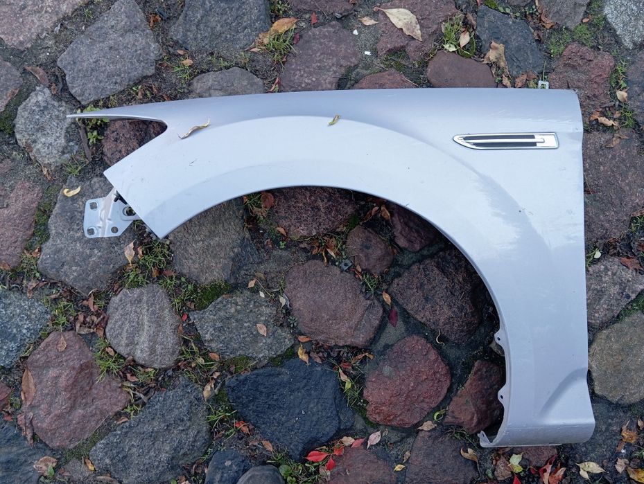Ford Mondeo lift 2013r kod lakieru BA błotnik lewy igła przód