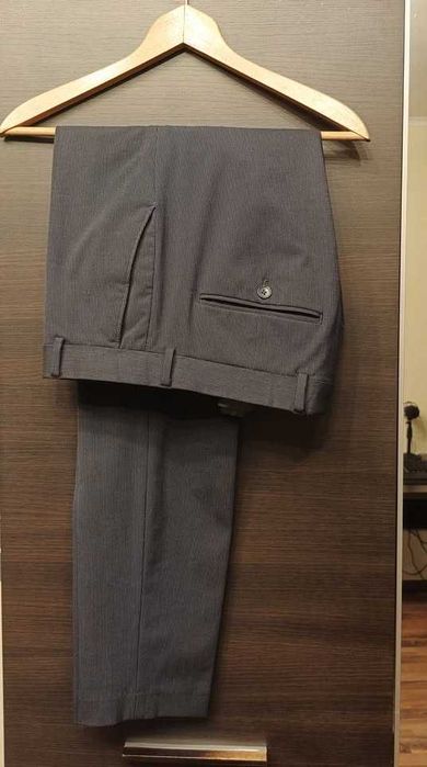 Garnitur granatowy regular fit