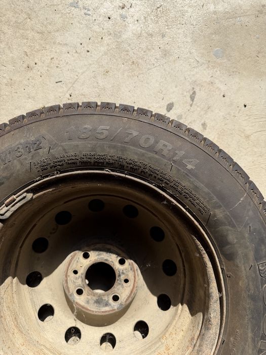 Продам резину 185/70 R14