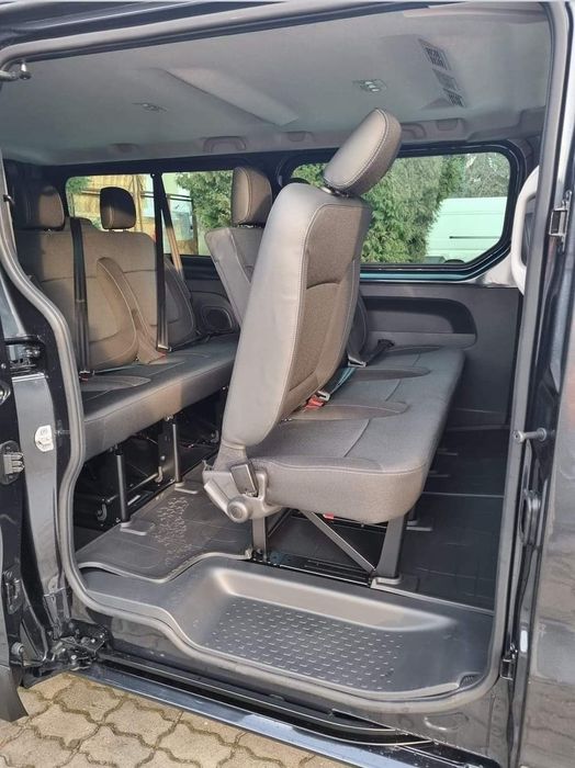 Wynajem busów 9osobowych.Wolne terminy.RenaultTrafic  2023 r