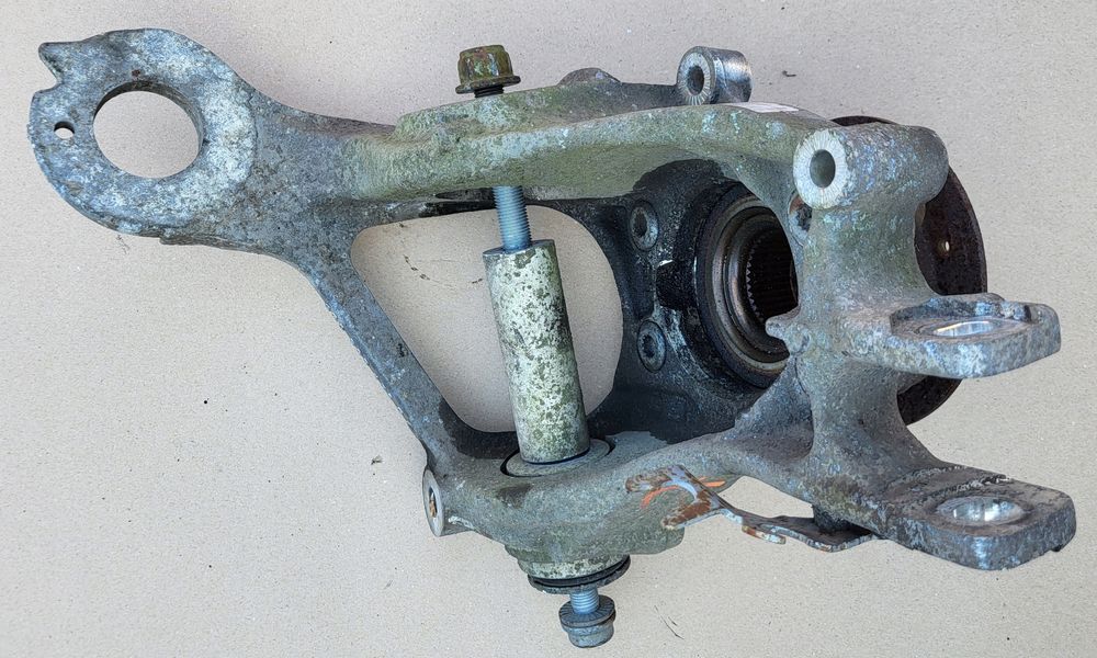 zwrotnica piasta śruba prawy tył audi a6 c7 a7 4g q5 8r quattro oe