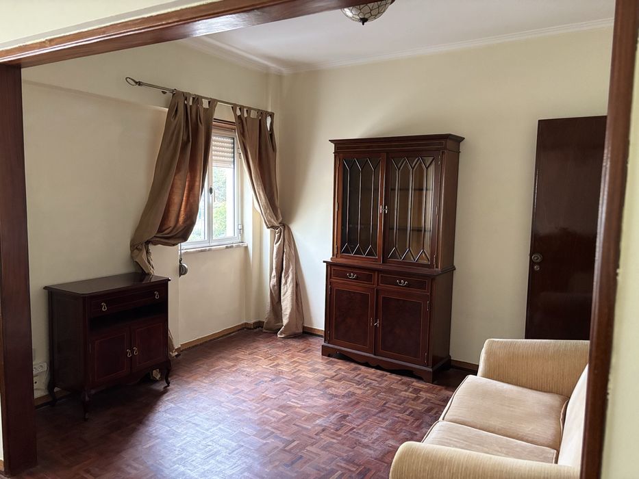 T2 Parede com ou sem mobilia