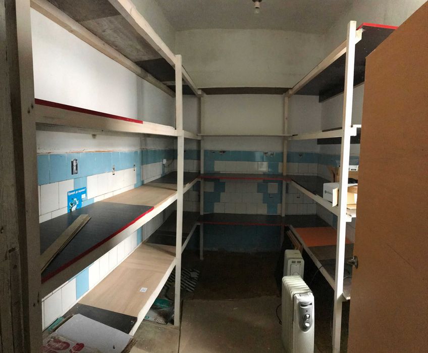 Ангар 150кв.м, високі та широкі ворота, вул. Біла