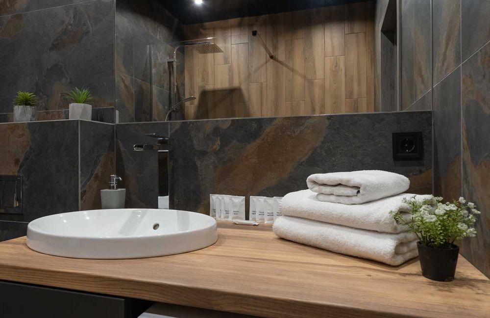 Є власне укриття! Студія подобово - стиль і комфорт на Бажана, 17.