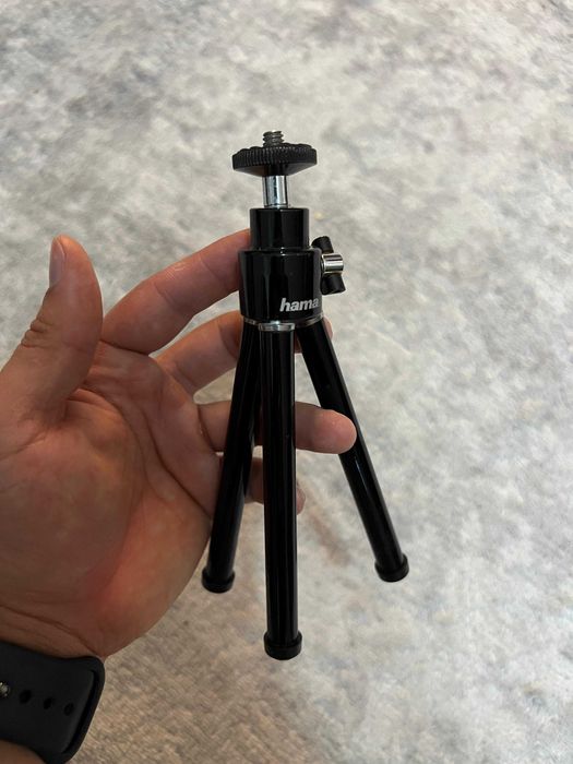 Tripé pequeno hama com aperto em bom estado, sem uso