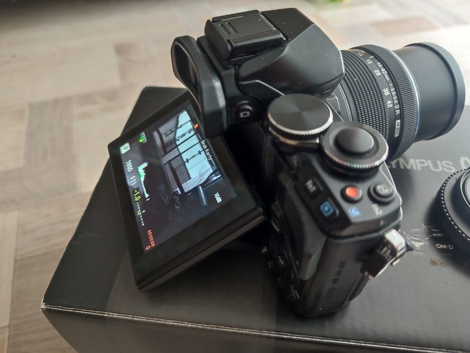 Olympus OMD EM-10 MKI /// Tel 663°706°027