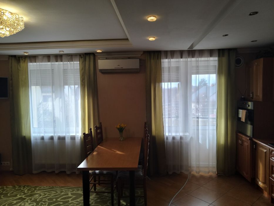 Здається 3 кімнатна квартира