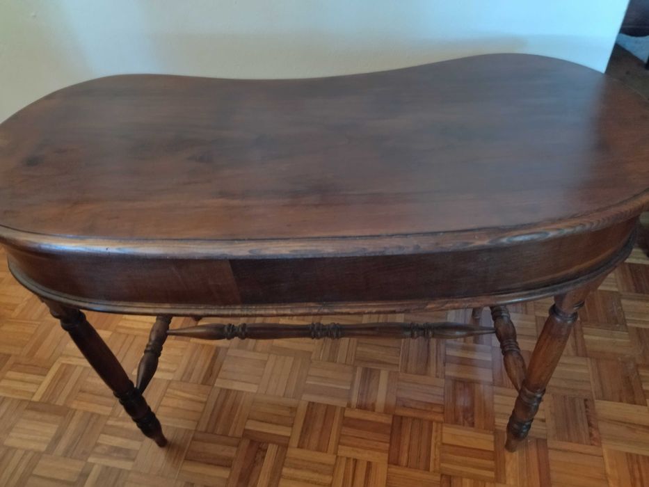 Antiga penteadeira/ consola