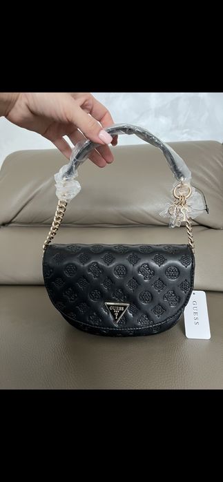 Сумочка Guess