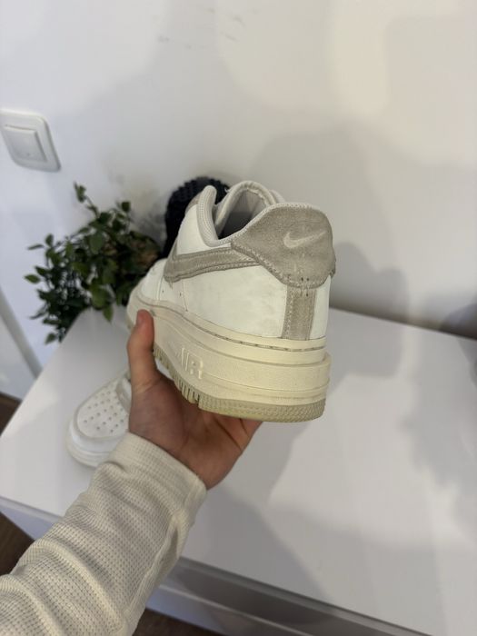 Nike Air Force 1 Luxe