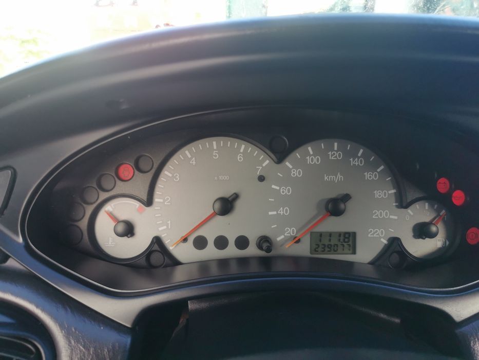 Ford focus 1.8 tddi 90cv ano 2000.