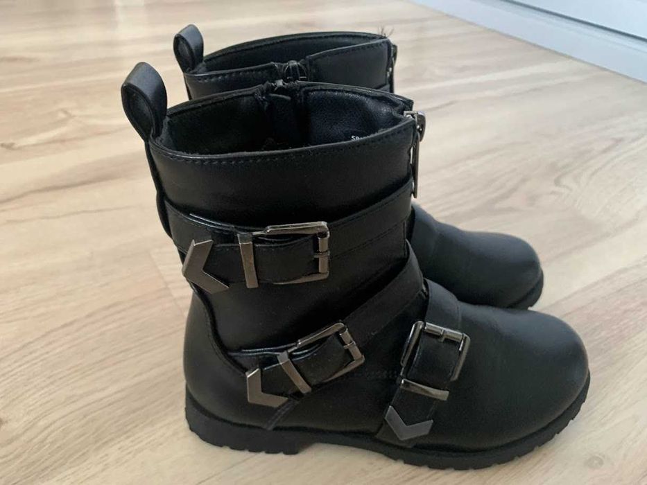 Buty botki czarne dla dziewczynki 31 z klamrami nowe