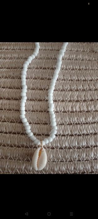 Łańcuszek koralik z muszelką
