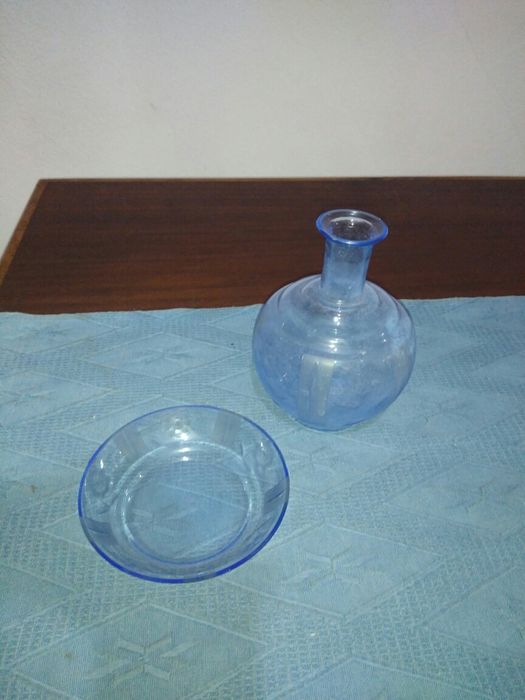 Quatro bonitas garrafas.