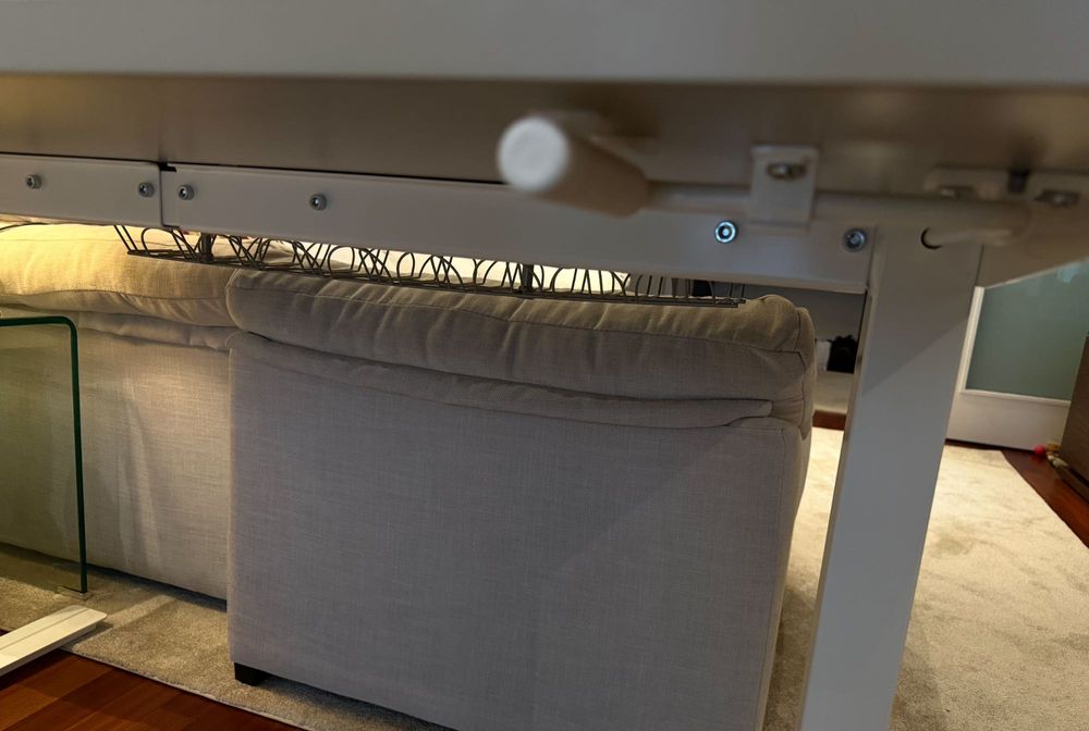 TROTTEN
Secretária IKEA TROTTEN sentado/em pé, bege/branco, 120x70 cm