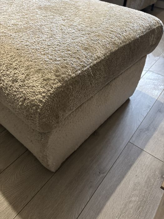 Mega duża pufa baranek