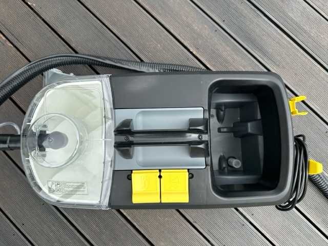 KARCHER PUZZI 10/1 - profesjonalny odkurzacz piorący WYNAJEM