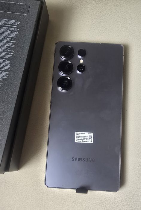 Samsung Galaxy S25 Ultra 12/256 GB