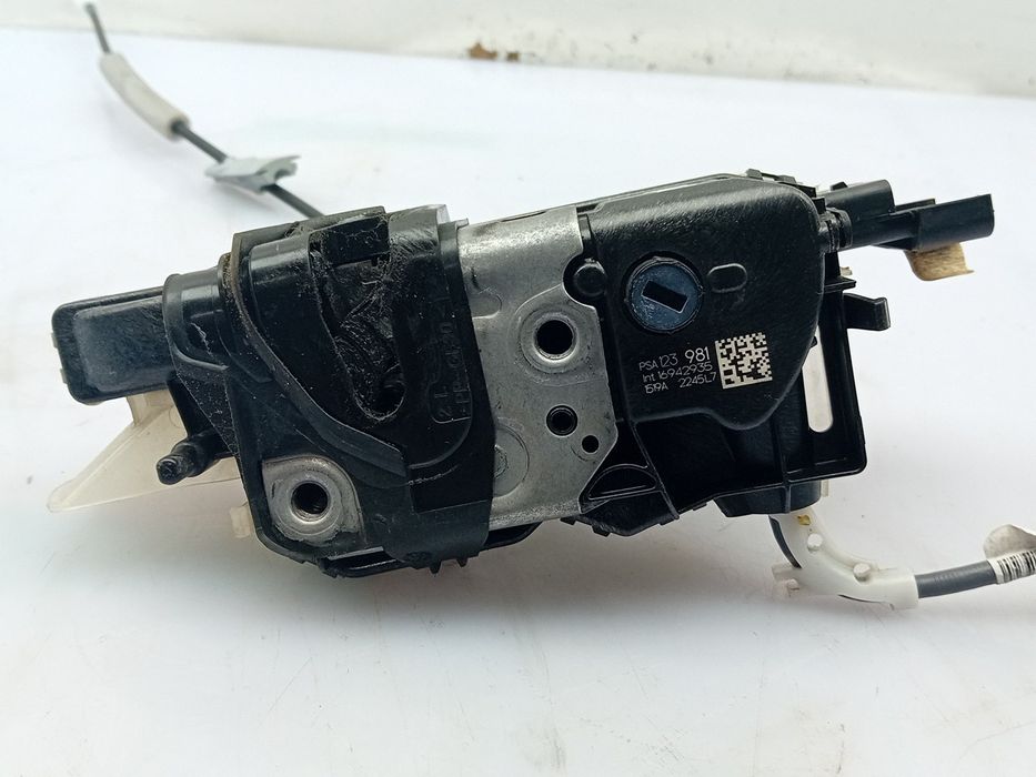 Fechadura / fecho porta frente esquerdo CITROËN C3 III (SX)