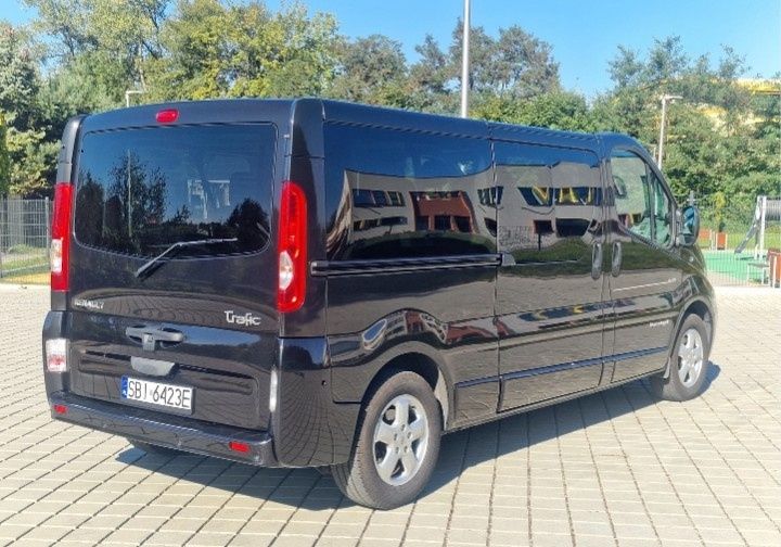 Renault Trafic 2.0 dCi 115 FAP Grand Passenger Black Edition