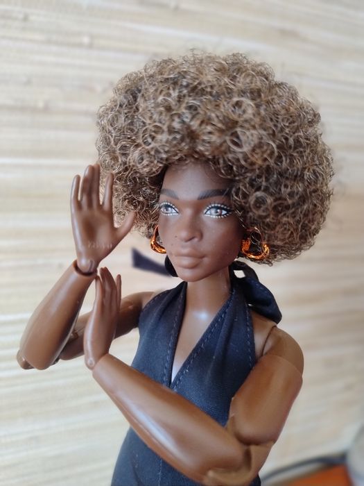 You Create Barbie Basics, афро Діва. Роуз, Каро, Мін