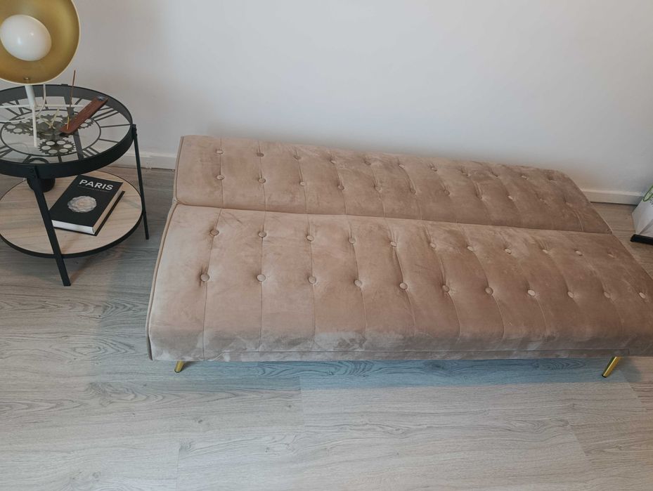 Sofá cama capitonê