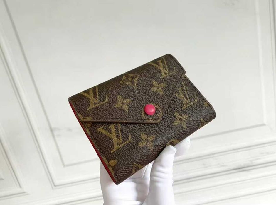 Portfelka LV Monogram z trzema zgięciami