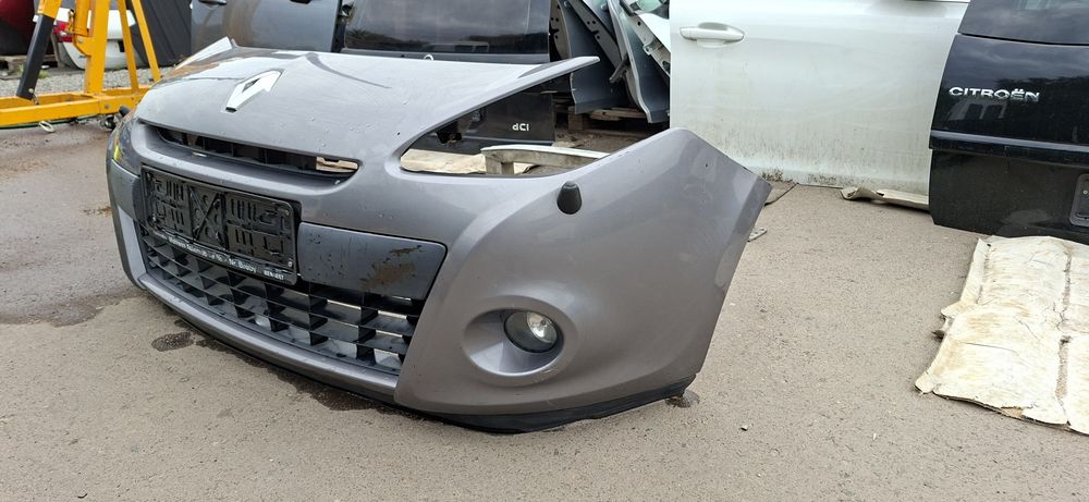 Бампер Рено Кліо Renault Klio