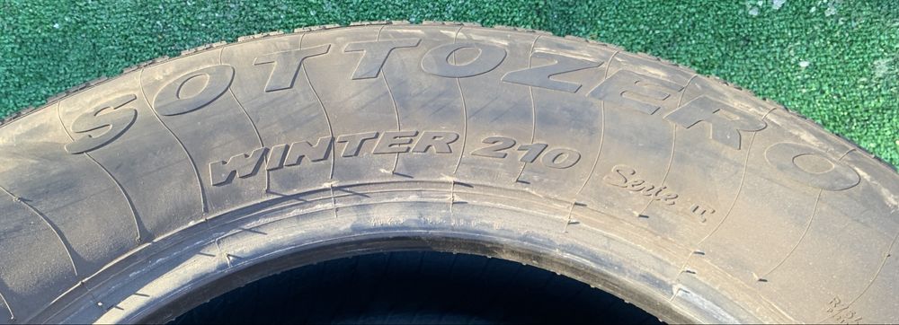 Шини резина 225\60R16 Pirelli