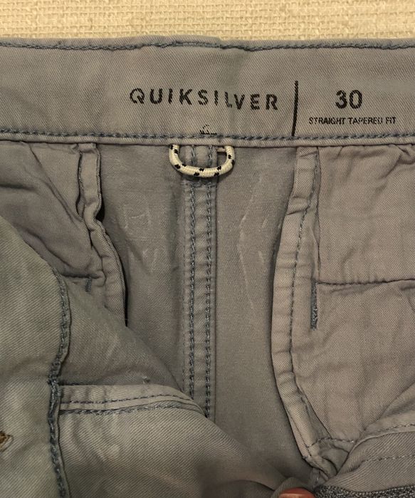 Calções cinzas QuickSilver