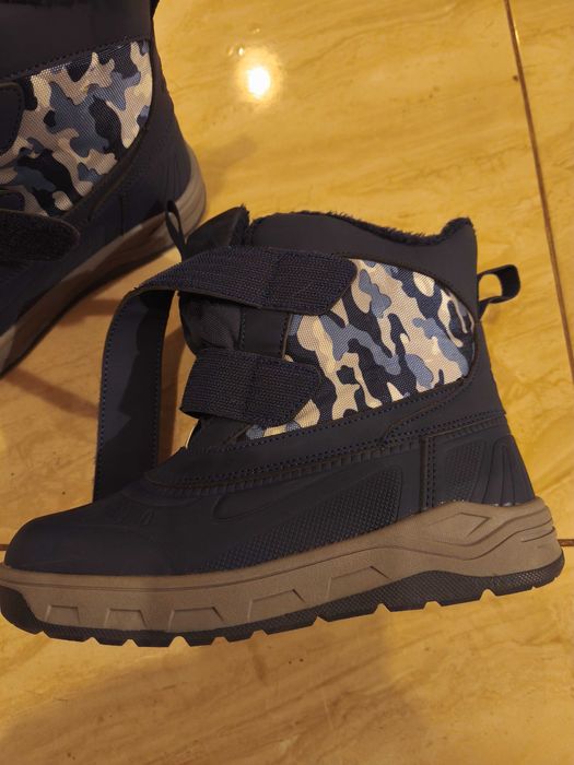 Śniegowce chłopięce