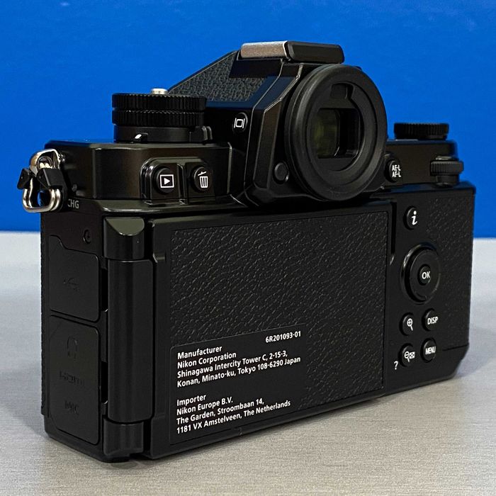 Nikon Z f (Corpo) - 24.5MP | NOVA | 3 ANOS DE GARANTIA