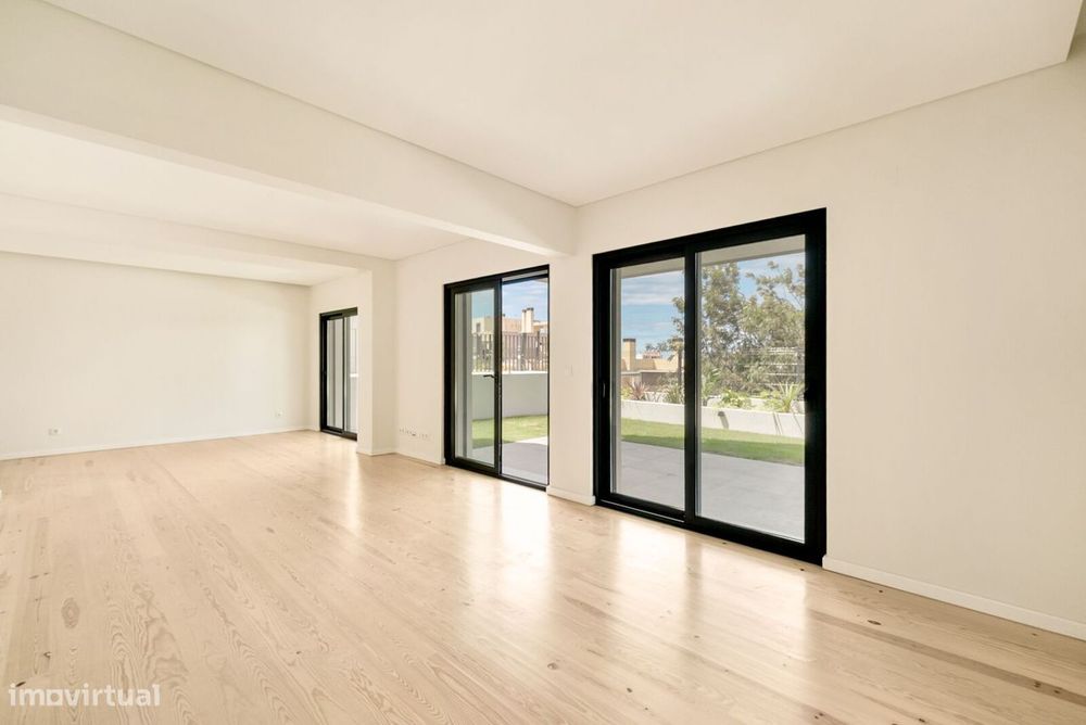 Apartamento T3 com jardim, Amoreira, Cascais