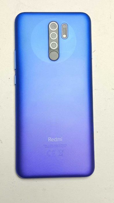 Хорош Xiaomi Redmi 9 на 4+1/64Gb телефон с NFC Смартфон Редми 9 +чехол