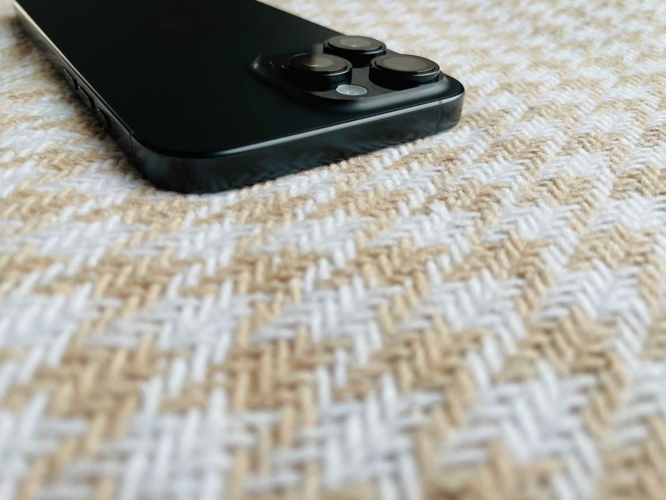 IPHONE 16 PRO MAX 256Gb 1 цикл ! Black Titanium unlock r sim ( 42483)