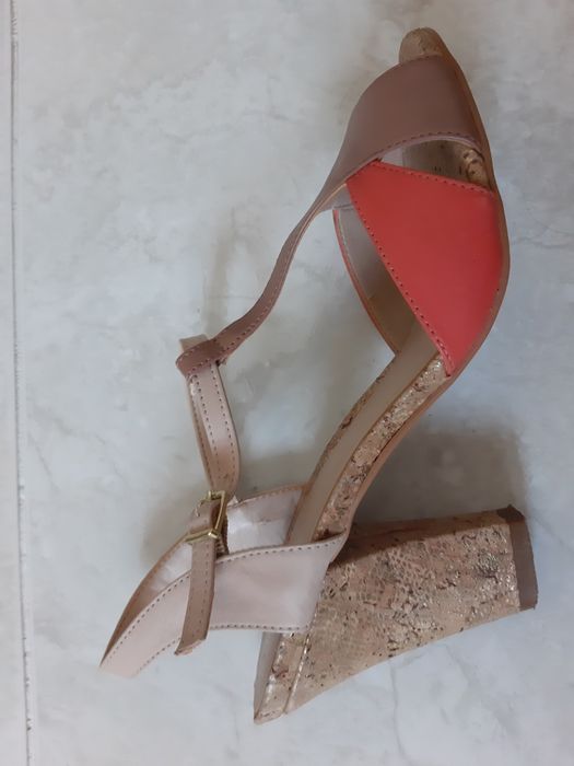 Sandálias salto alto