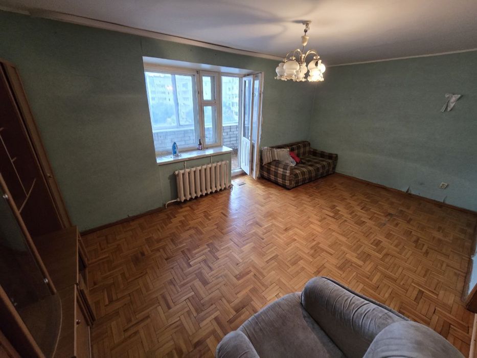 Ексклюзивна 3-кімнатна квартира в центрі Чернігова