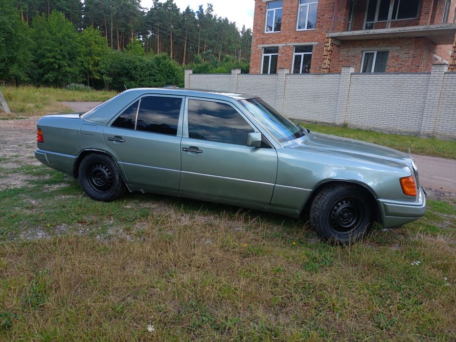 Продам w124 на автоматі