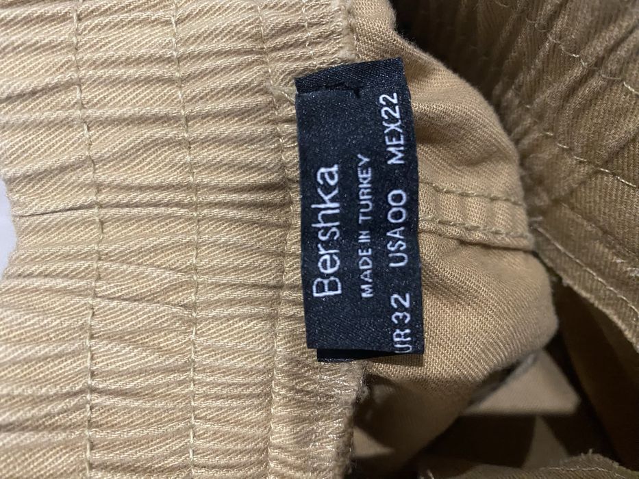 Котонові джогери BERSHKA, розмір 32