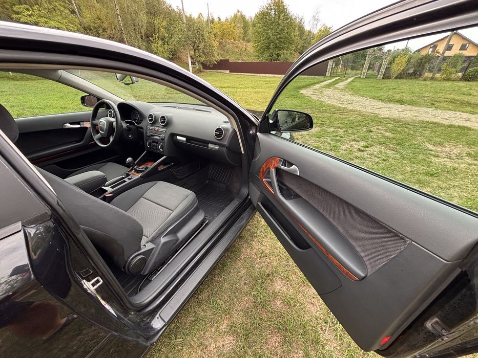 Audi A3 1,6 MPi бензин