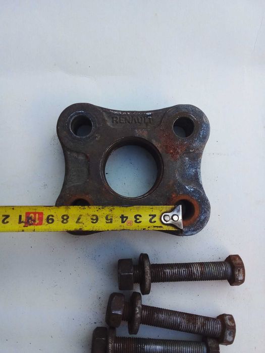 Гайка буксировочного крюка Рено Магнум Премиум.