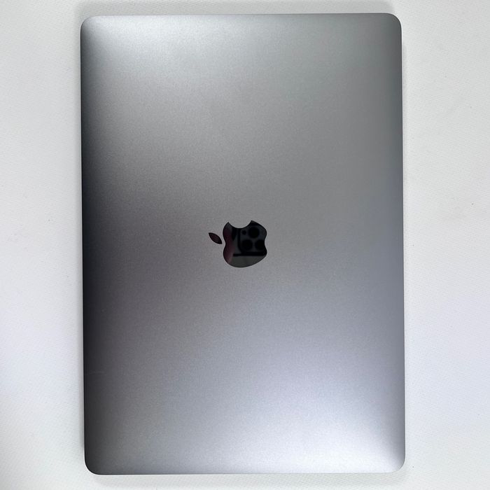 MacBook Pro 13 2022 M2 8GB RAM 256GB SSD Space Gray ГАРАНТІЯ МАГАЗИН