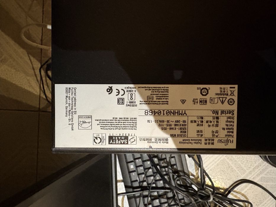 Torre e visor fujitsu