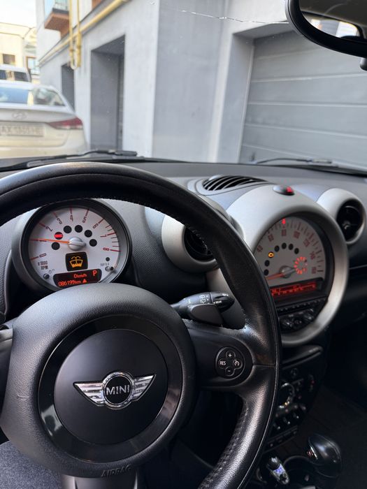 Mini Countryman 2012