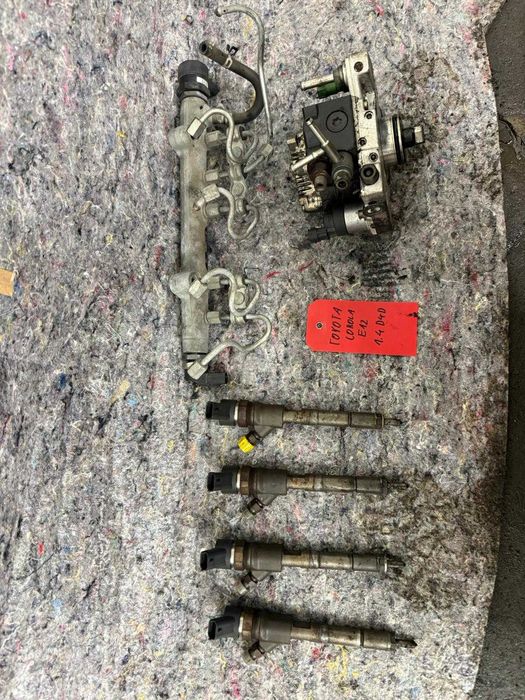 komplet  wtryskiwacze listwa pompa toyota corolla 1.4 d4d 0281--002507