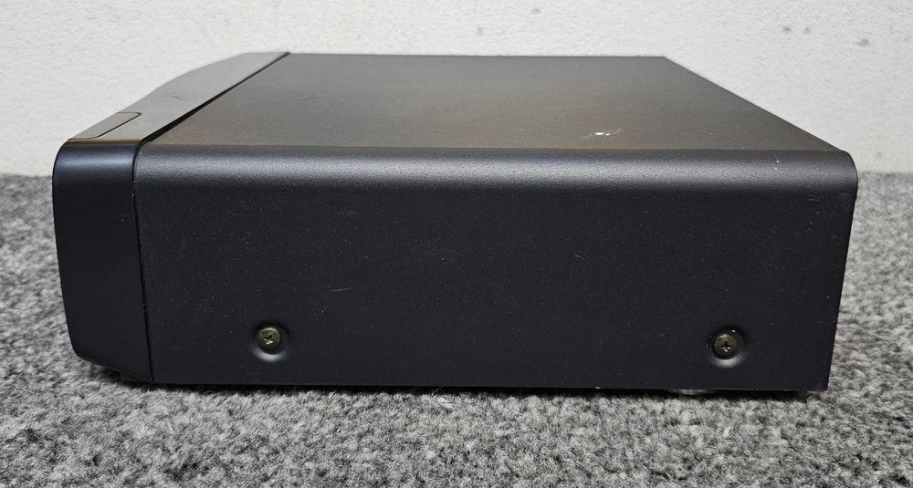 Tuner sound processor TECHNICS ST-CH510.