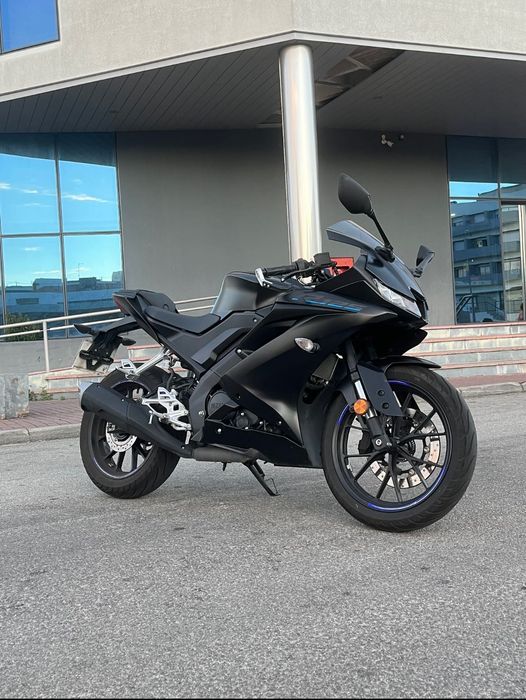 Yamaha YZF-R125.